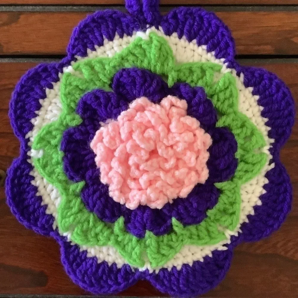 HAND MADE CROCHET POT HOLDER FLORAL DESIGN